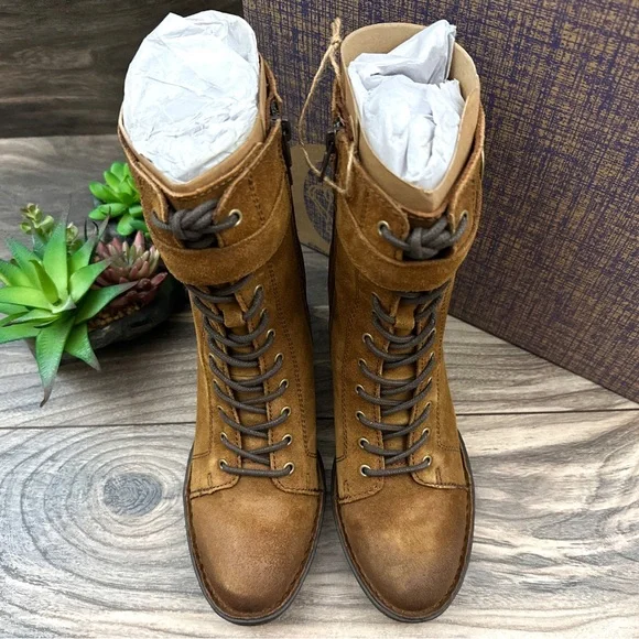 NIB Born Cass Block Heel Lace Up Distressed Suede Ankle Combat Boots Rust - Picture 2 of 13